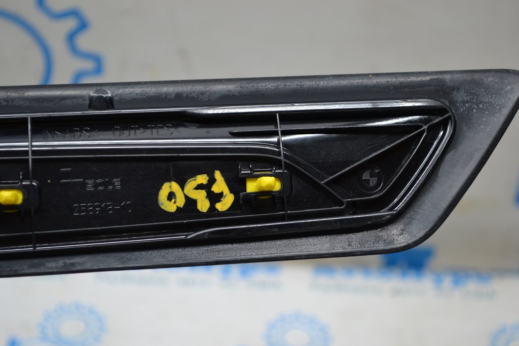 Накладка порога перед прав наружн BMW 3 F30 12-19 черн м пакет (03) — фото 3