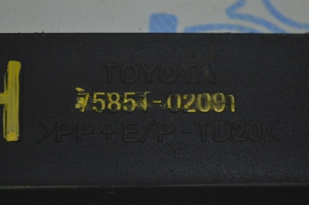 Накладка порога права Toyota Auris 09-12 реаліз Вадим — фото 2