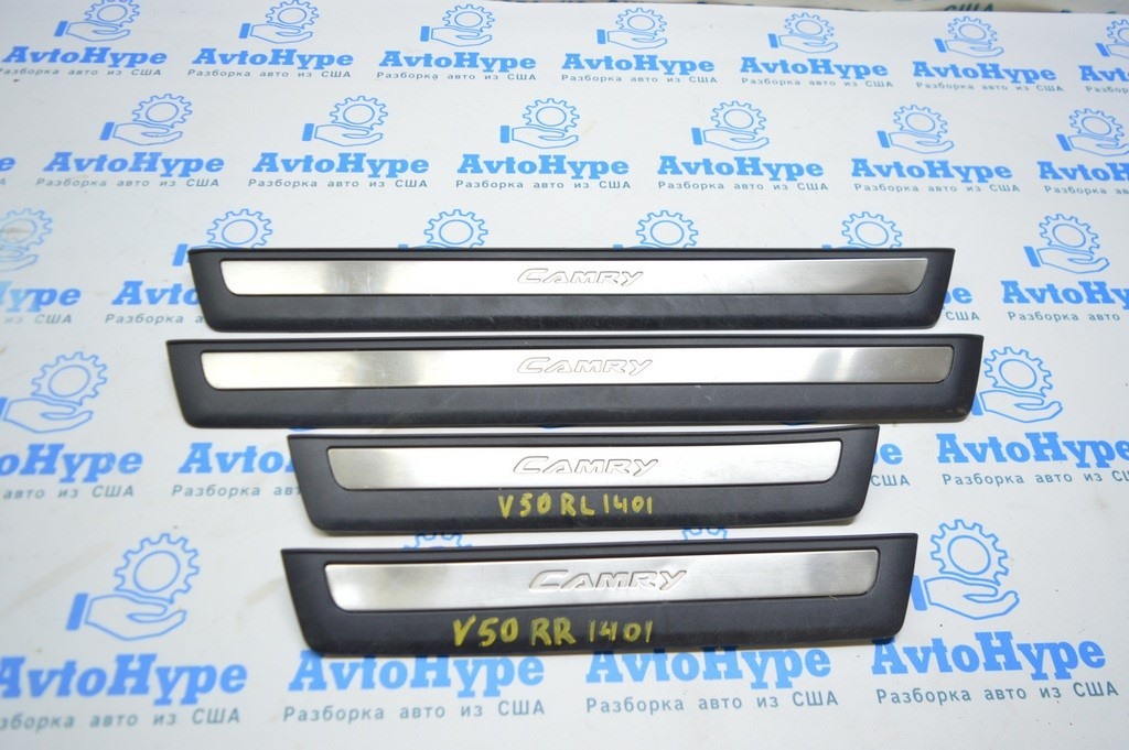 Накладка порога внешняя перед прав Toyota Camry v50 12-14 европа
