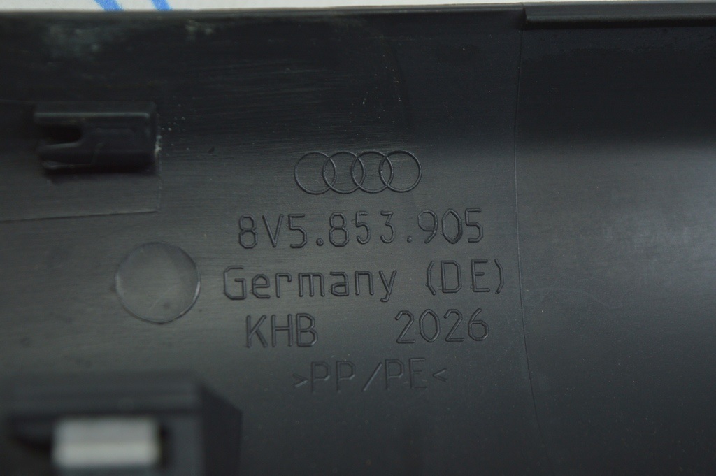Накладка порога внутр левая Audi A3 8V 15-20 4d, 5d, черная — фото 3