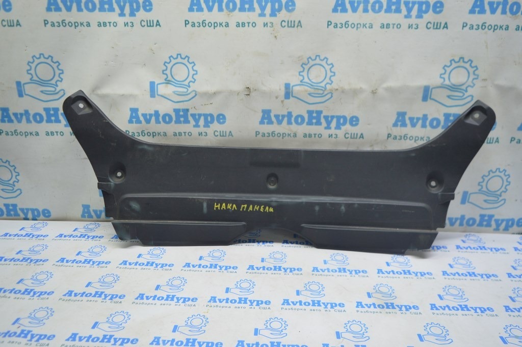 Накладка проема багажника Toyota Camry v50 12-14 usa (02) побелел пластик