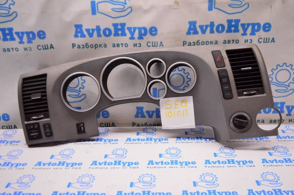 Накладка щитка приборов Toyota Sequoia 2008-2022