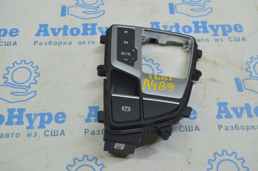 Накладка шифтера Audi A4 B9 17-