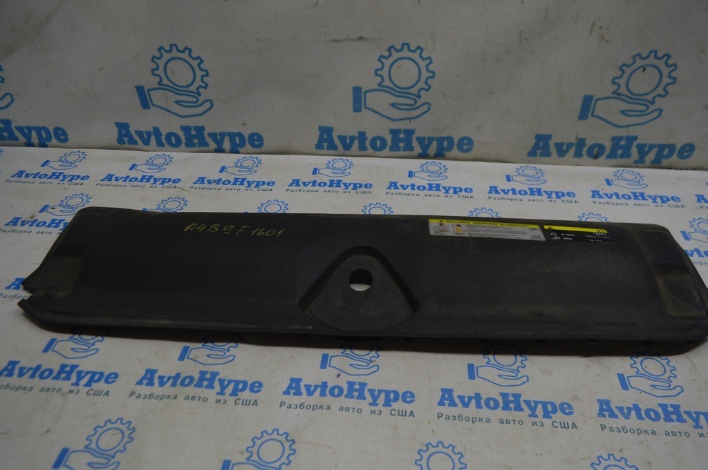 Накладка телевизора Audi A4 B9 17-19