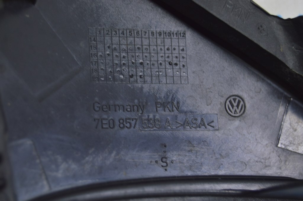 Накладка треугольник зеркала наружняя правая VW Multivan T5 09-15 черн — фото 3