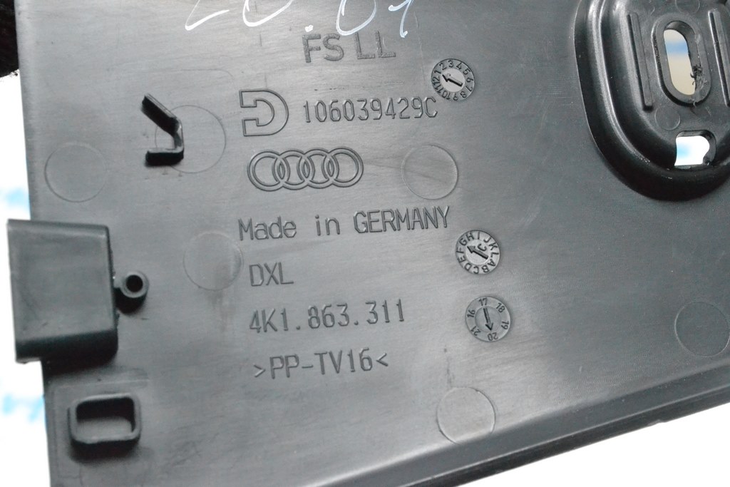 Накладка центральной консоли нижняя передняя левая Audi A7 C8 19-25 черн — фото 3