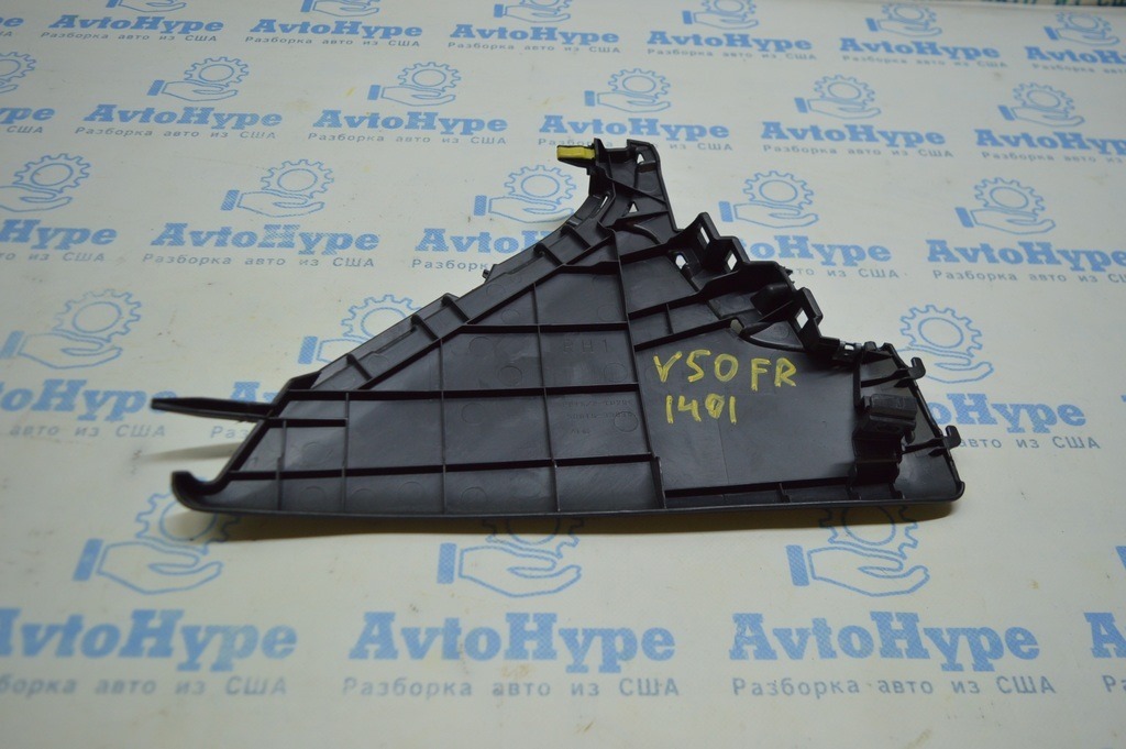 Накладка центральной консоли правая Toyota Camry v50 12-14 usa\euro черн