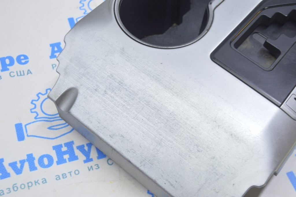 Накладка центральной консоли с подстакан Toyota Camry v50 12-14 usa под сер дерево, без подогр — фото 3