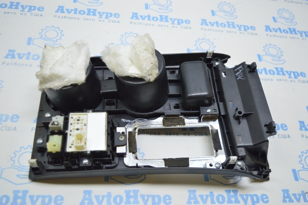 Накладка центральной консоли с подстаканниками Subaru Outback 15-19 (04) — фото 3