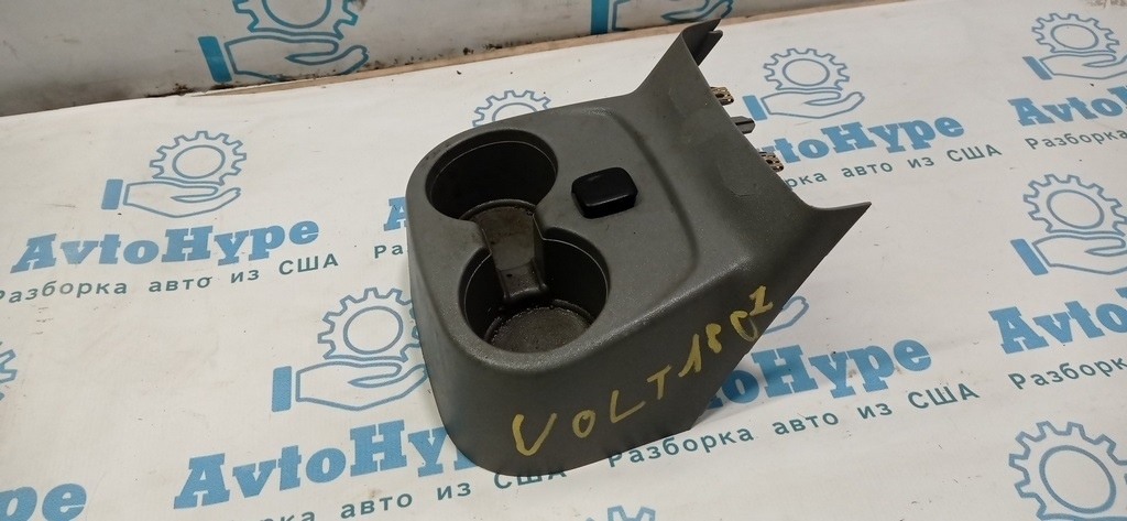 Накладка центральной консоли задняя (подстаканники) Chevrolet Volt 16- черн