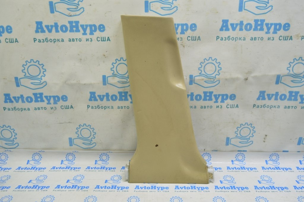Накладка центральной стойки нижняя левая Lexus GS300 GS350 GS430 GS450h 06-07 кожа бежевая
