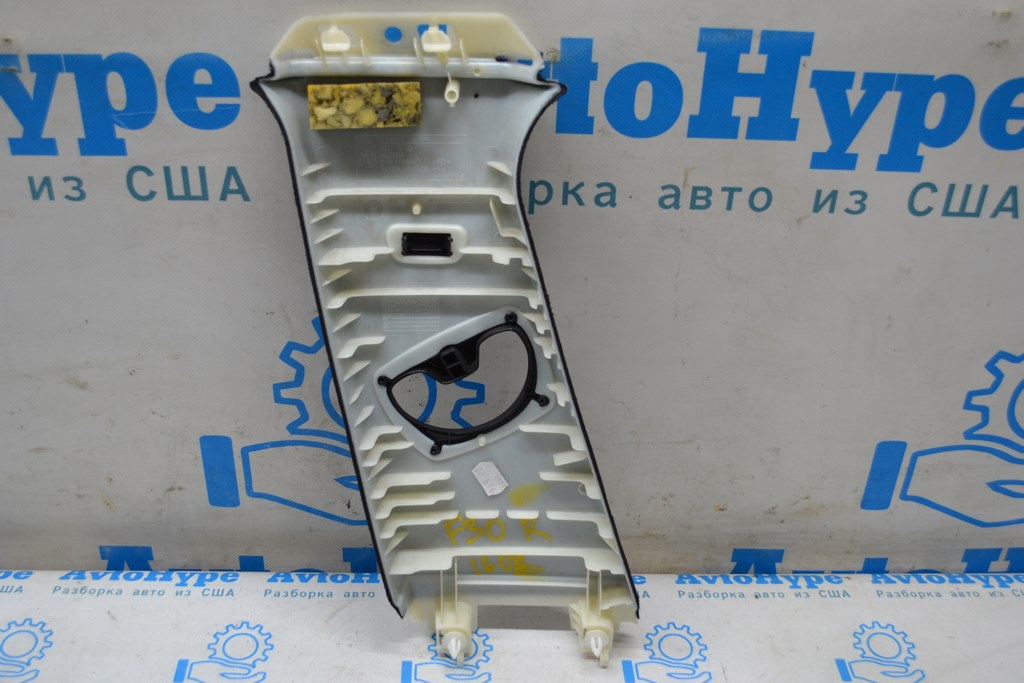 Накладка центральной стойки верхняя ремень правая BMW 3 F30 12-18 черная, с заглушкой (03) — фото 2