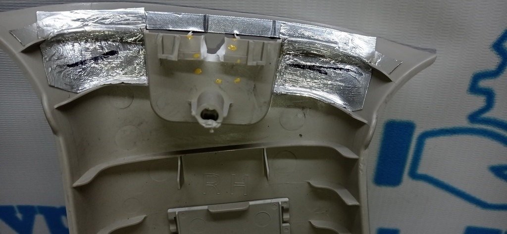 Накладка центральной стойки верхняя (ремень) правая Nissan Rogue 14- серая (05) деф крепления — фото 3