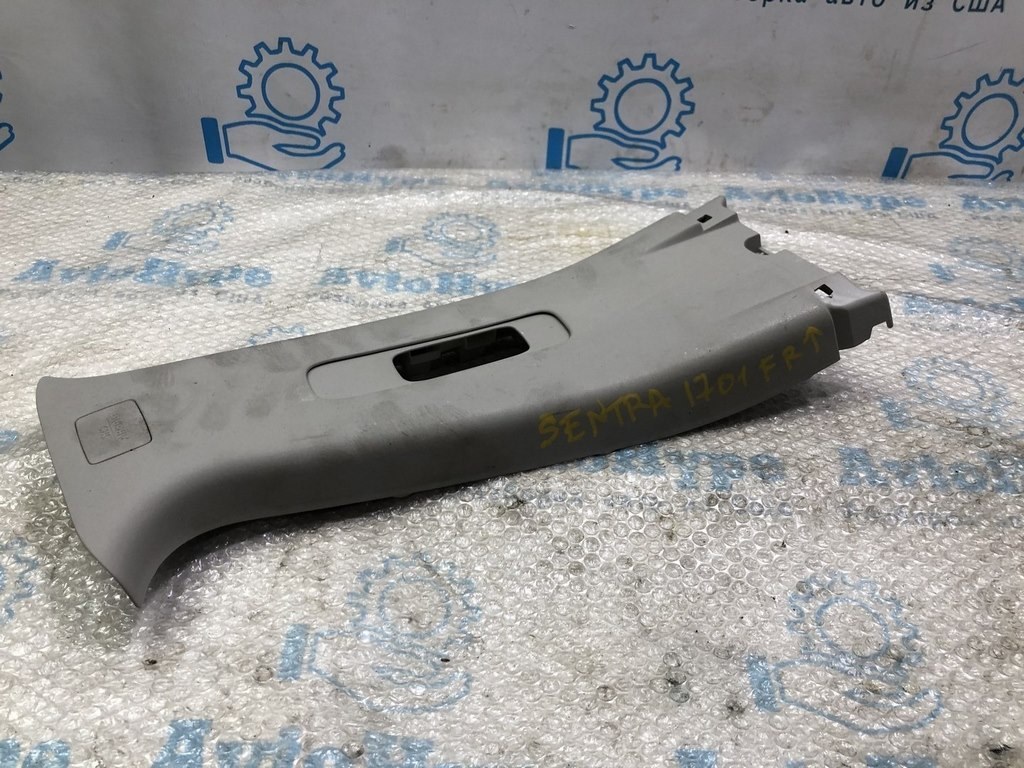 Накладка центральной стойки верхняя (ремень) правая Nissan Sentra 13-19 серая