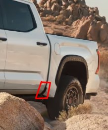 Накладка заднего левого крыла нижняя Toyota Tundra 22- — фото 3