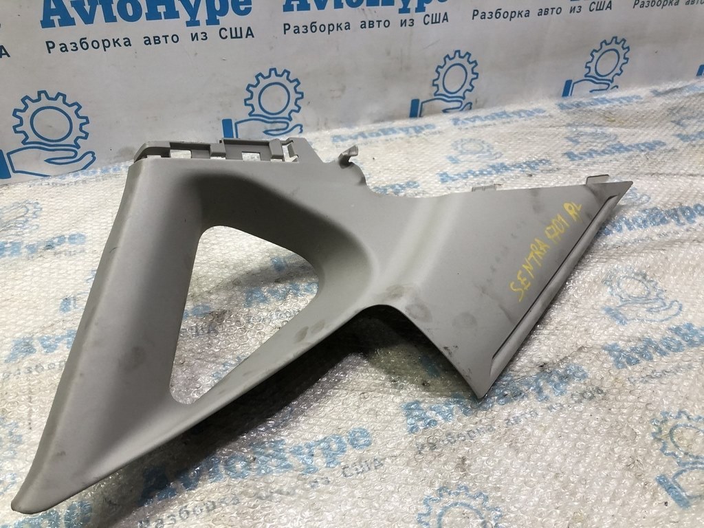 Накладка задней стойки левая Nissan Sentra 13-19 серая