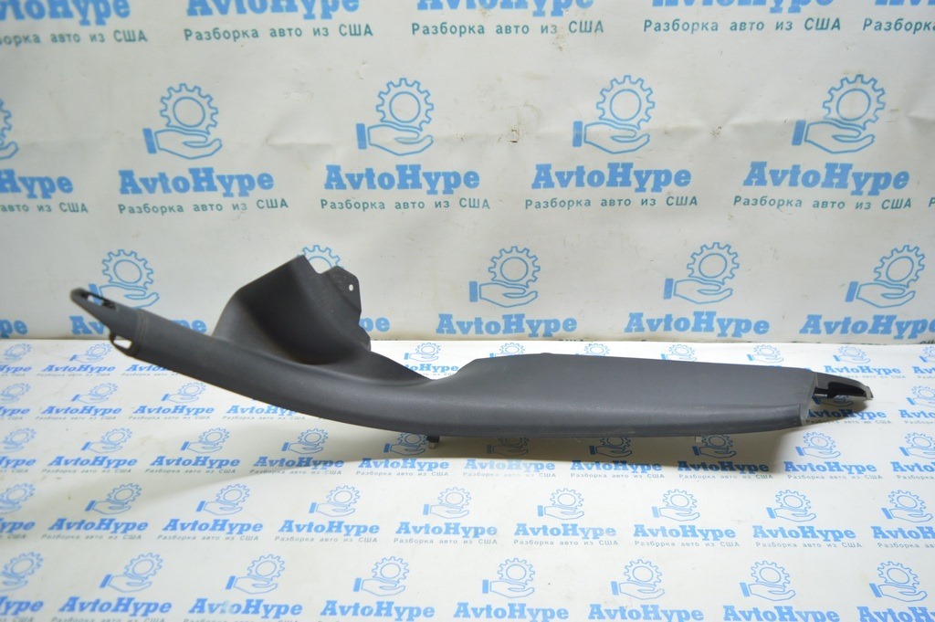 Накладка задней стойки левая низ Audi A3 8V 15-20 4d, 5d, черная, без airbag