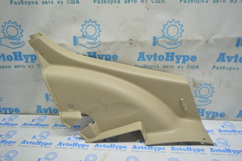 Накладка задней стойки нижняя правая Lexus RX300 RX330 RX350 RX400h 04-09 беж
