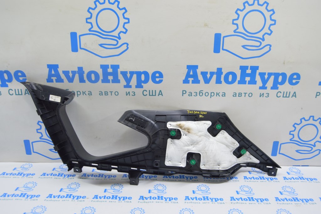 Накладка задней стойки верх левая Hyundai Tucson 22- черн (01) потёрта — фото 4