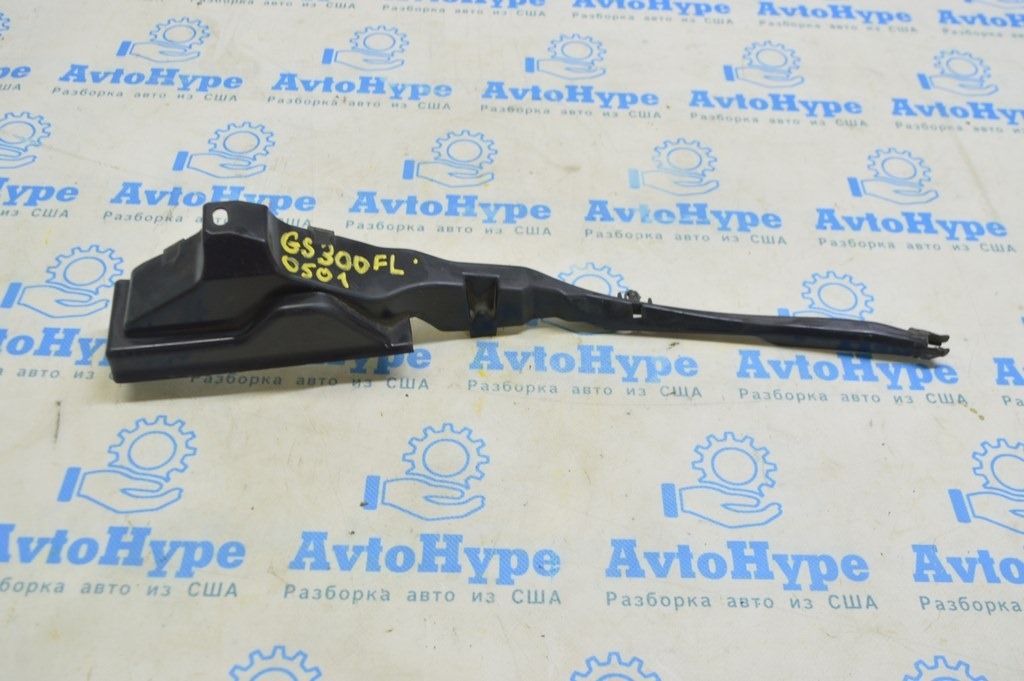 Накладка замка капота пластик Lexus GS300 GS350 GS430 GS450h 06-07