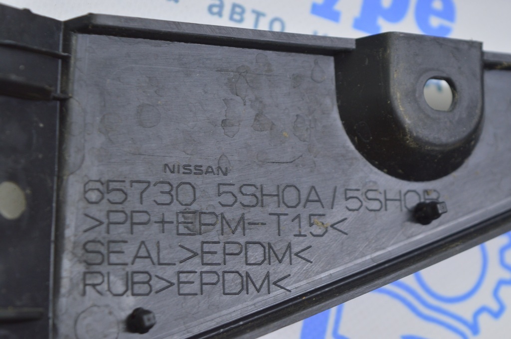 Накладка зарядного порта Nissan Leaf 18- под быструю зарядку (01) — фото 4