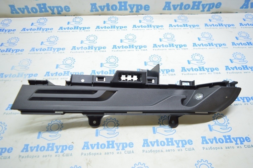 Направляющая шторки багажника левая BMW X3 G01 18-21 черная 51477396603