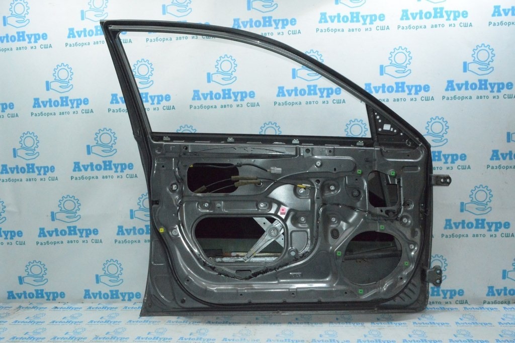 Направляющая стекла двери перед лев передняя Toyota Avalon 05-12