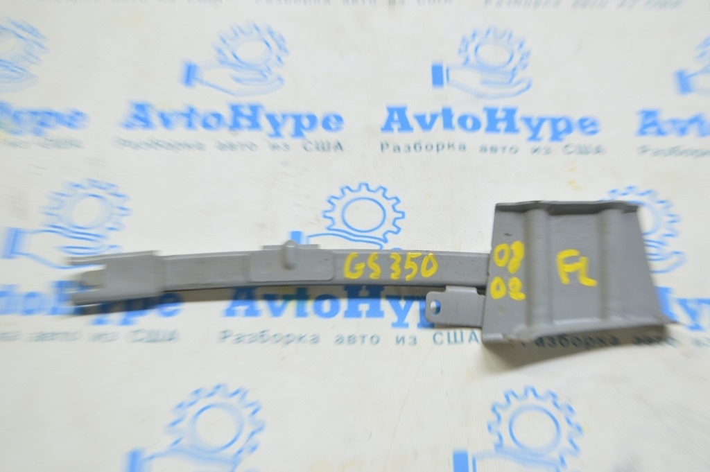Направляющая стекла двери передней левой Lexus GS300 GS350 GS430 GS450h 06-11 перед