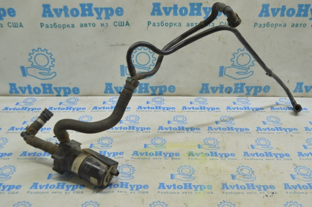 Насос системы охлаждения Range Rover VOG L322 02-12 AH42-8K232-AC