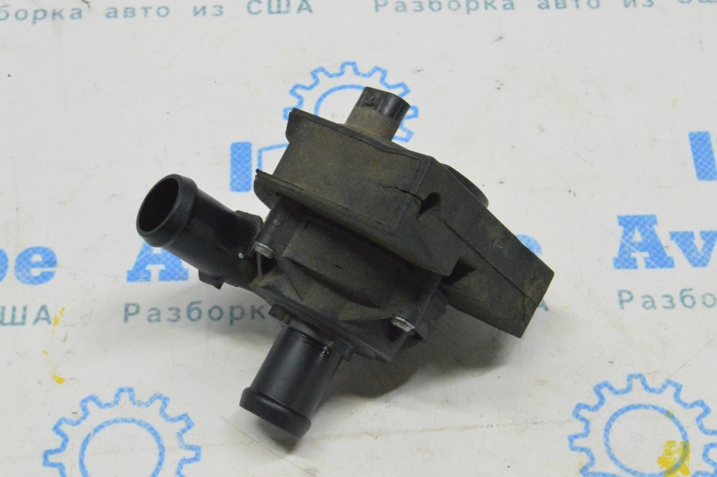 Насос водяной VW Jetta 19- 1.4T — фото 2