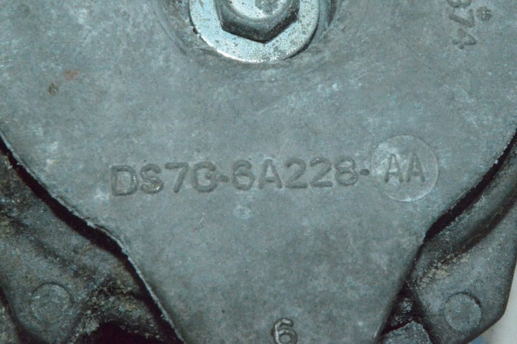 Натяжитель ремня генератора Ford Escape MK3 13- 1.6T — фото 3