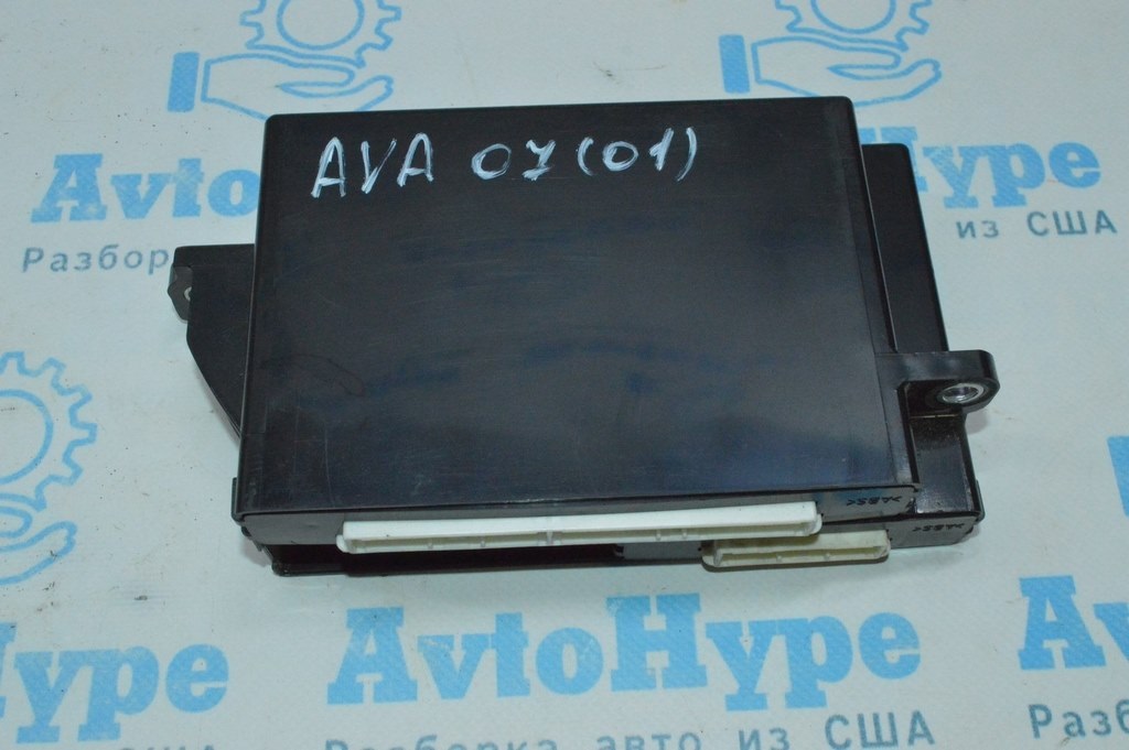 Network Gateway Control Unit Module Toyota Avalon 05-12 (01) 89300-41020