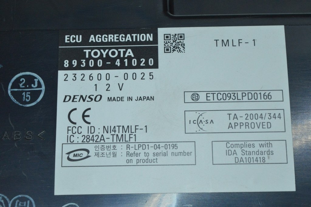 Network Gateway Control Unit Module Toyota Avalon 05-12 (01) 89300-41020 — фото 4