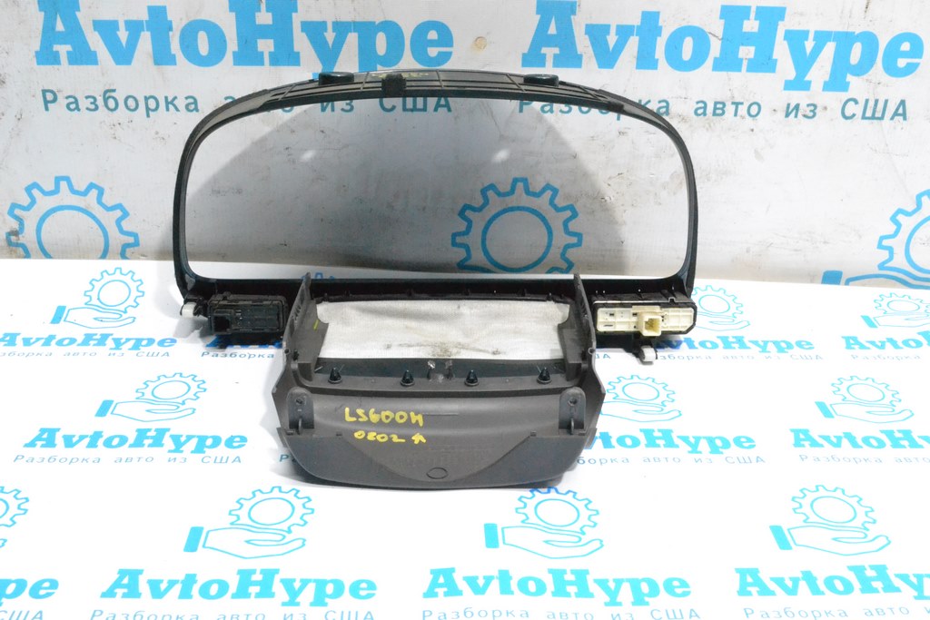 Обрамление щитка приборов Lexus LS460 LS600h 07-12 (02)