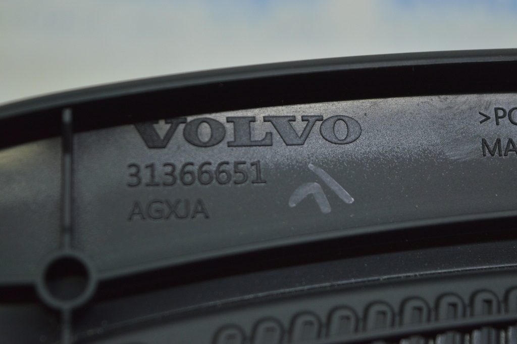 Обрамление щитка приборов Volvo S90 16- 39838620 31366651 — фото 4
