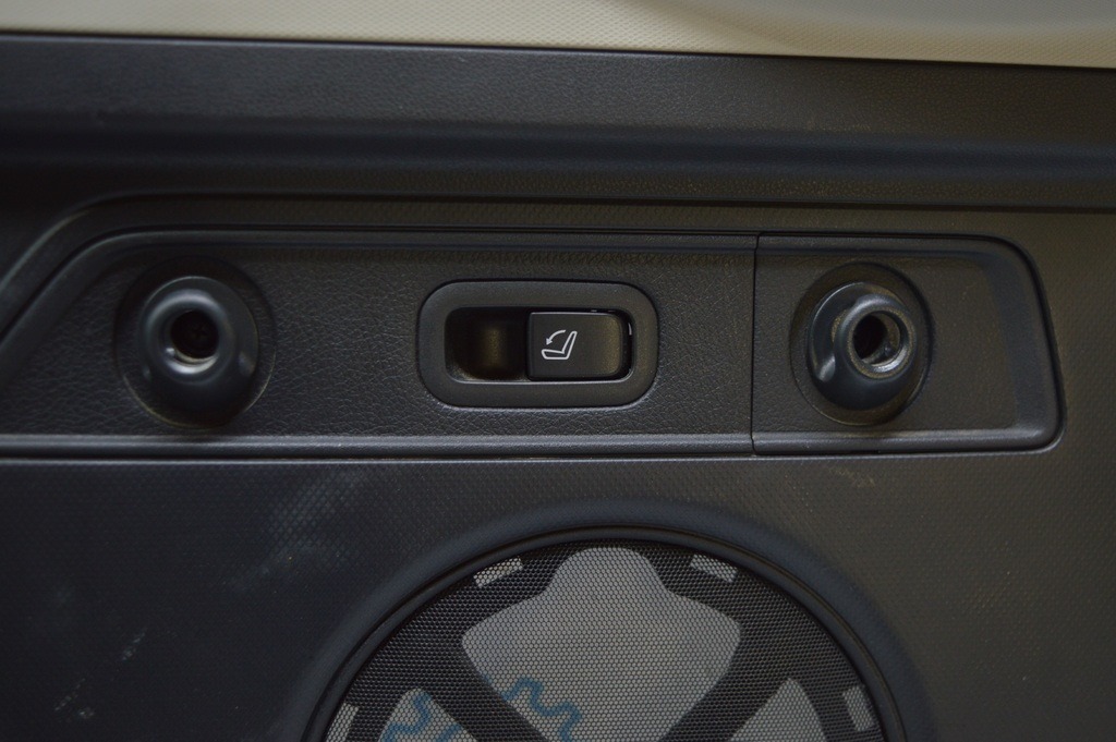 Обшивка арки правая Subaru Forester 19- SK harman kardon и электро кнопка — фото 3