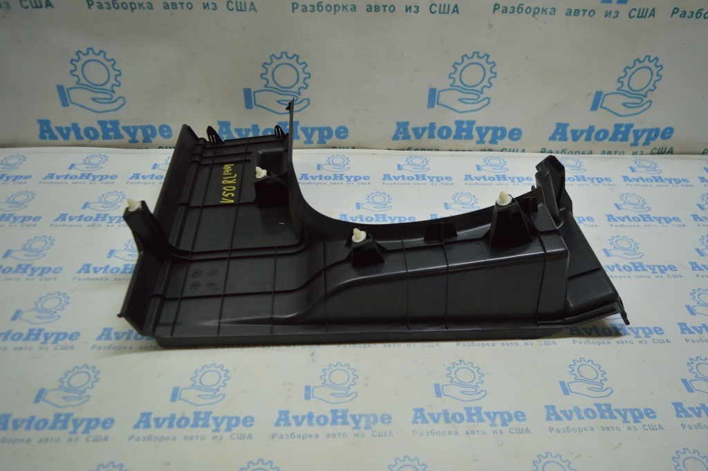 Обшивка багажника левая Toyota Camry v50 12-14 европа