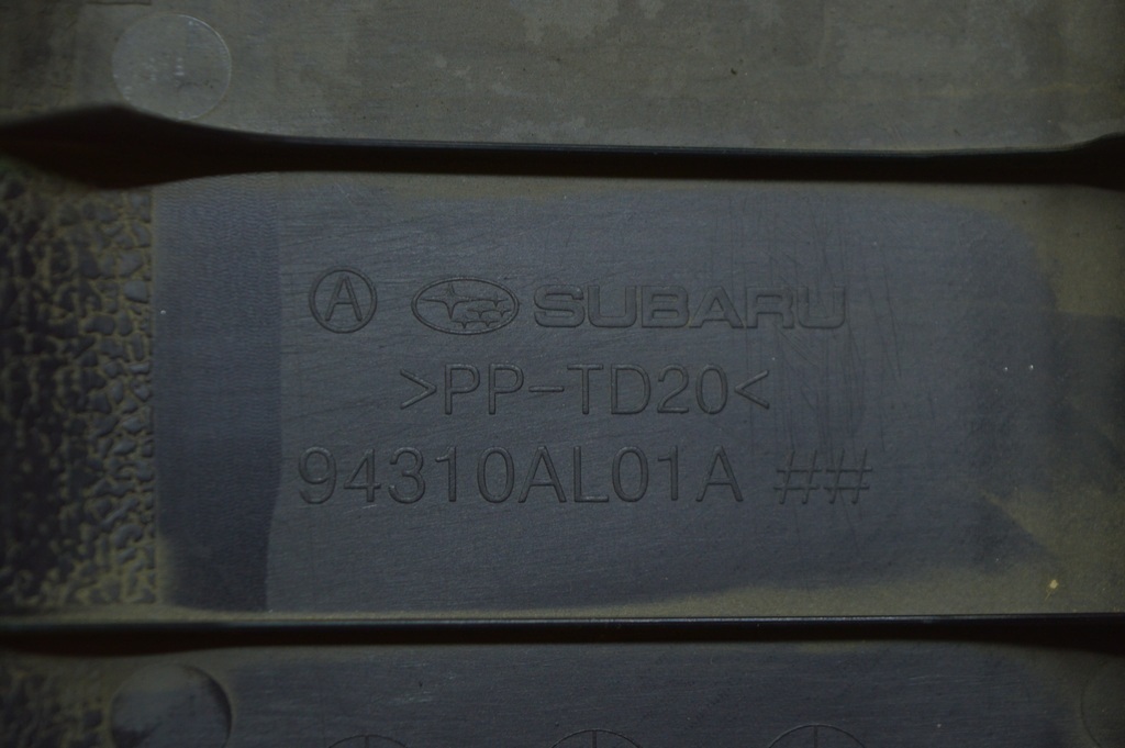 Обшивка двери багажника верхняя Subaru Outback 15-19 — фото 3