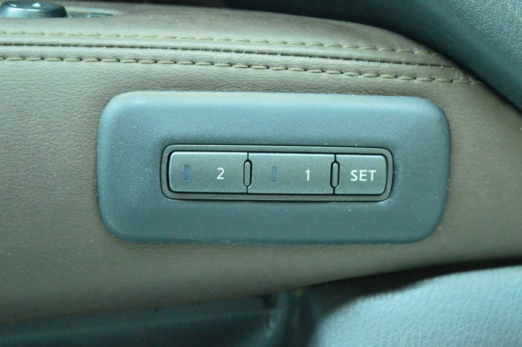 Обшивка двери (карточка) перед лев Infiniti JX35 QX60 13- черн-коричн, под память (01) — фото 2