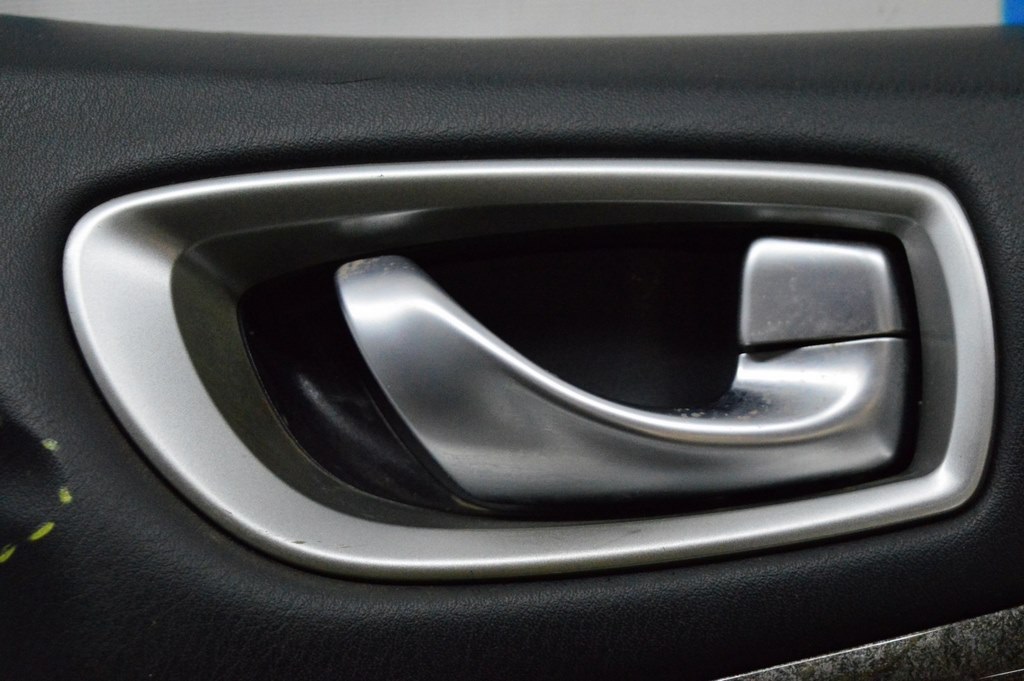 Обшивка двери (карточка) перед прав Infiniti JX35 QX60 13- черн с коричневыми вставками (01) — фото 3
