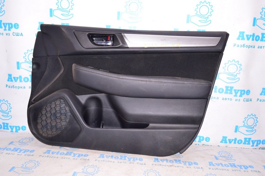 Обшивка двери (карточка) перед прав Subaru Outback 15-19 черн тряпка (02)