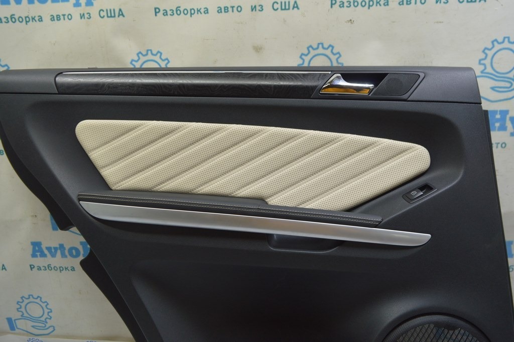 Обшивка двери (карточка) зад лев Mercedes X164 GL 10-12 черн+беж, вставка дерево — фото 2
