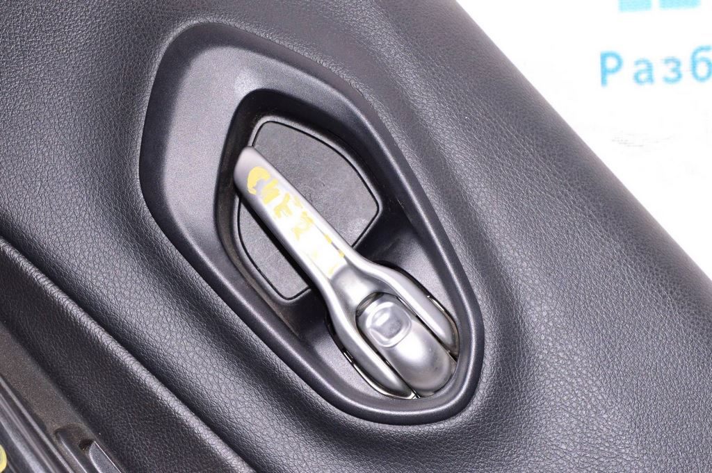 Обшивка двери (карточка) зад прав Jeep Cherokee KL 14- черн с серой вставкой (03) потерта вст. — фото 2