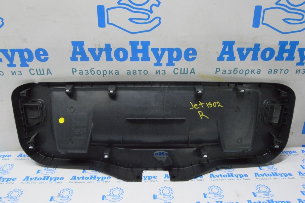 Обшивка крышки багажника VW Jetta 19- (02) потерта — фото 3