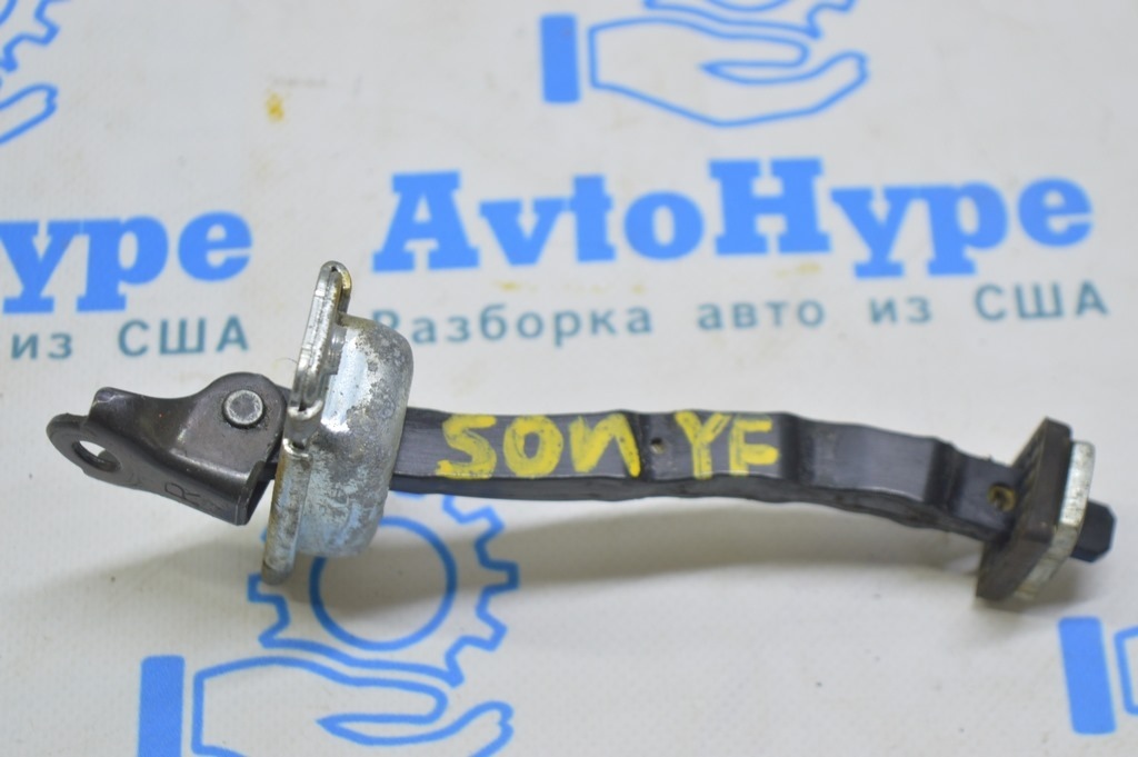 Ограничитель двери передней правой Hyundai Sonata 11-15