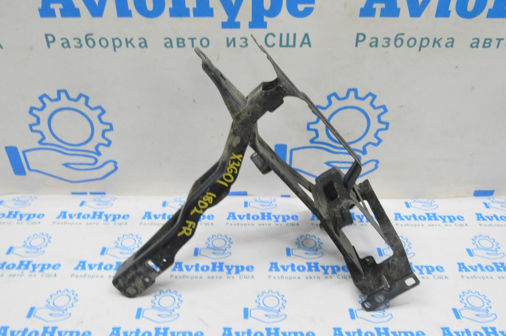 Окуляр фары правый BMW X3 G01 18-21 (02) с крышкой замка 51647432786