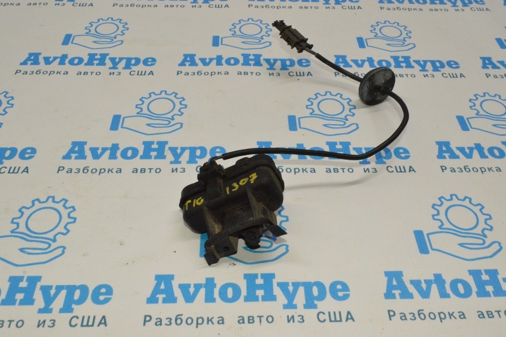 Опора амортизатора перед лев Ford Edge 16- (02)