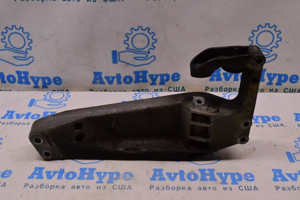 Опора кпп BMW X3 F25 11-17