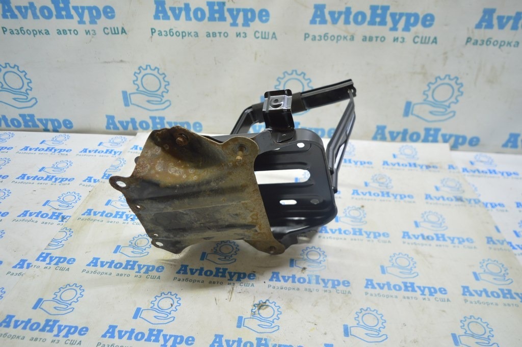 Опора кронштейна АКБ Toyota Camry v50 12-14 hybrid usa