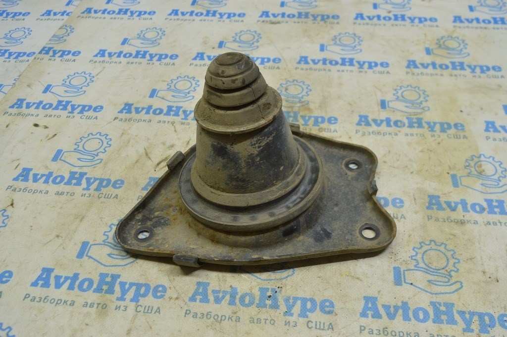Опора пружины задняя правая Lexus RX350 RX450h 10-15
